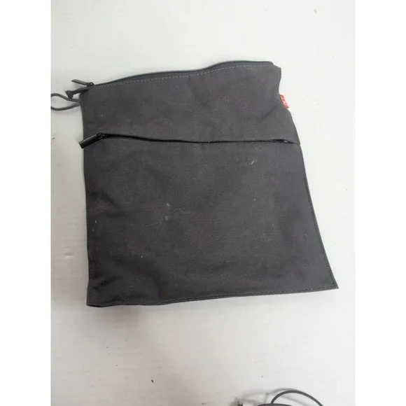 Plantronics Voyager 8200 UC USB-C Model: B8200 With Lined Bag And USB